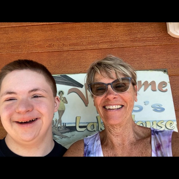 Meet your Posher, Linda - Picture 1 of 1